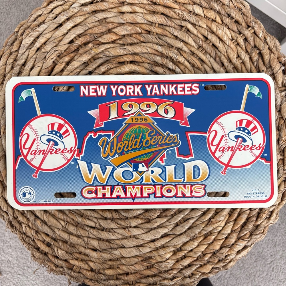 NWOT Yankees 1996 World Champions license plate